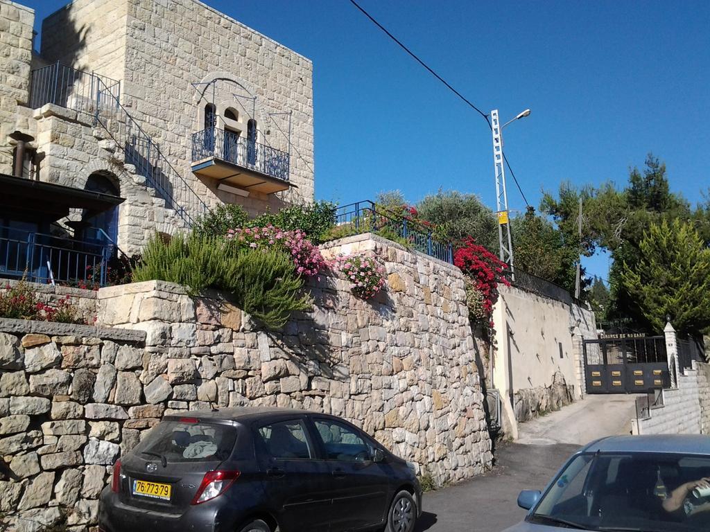 Rosary Sister Guest House Ein Karem Jeruzalem Buitenkant foto