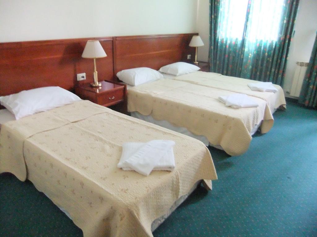 Rosary Sister Guest House Ein Karem Jeruzalem Buitenkant foto
