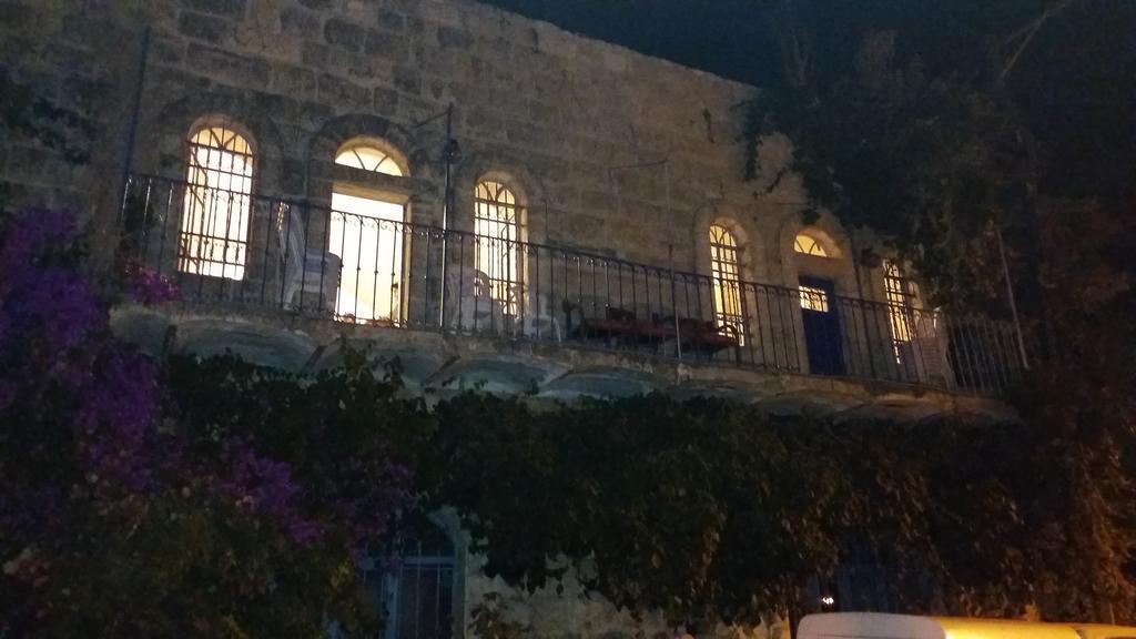Rosary Sister Guest House Ein Karem Jeruzalem Buitenkant foto
