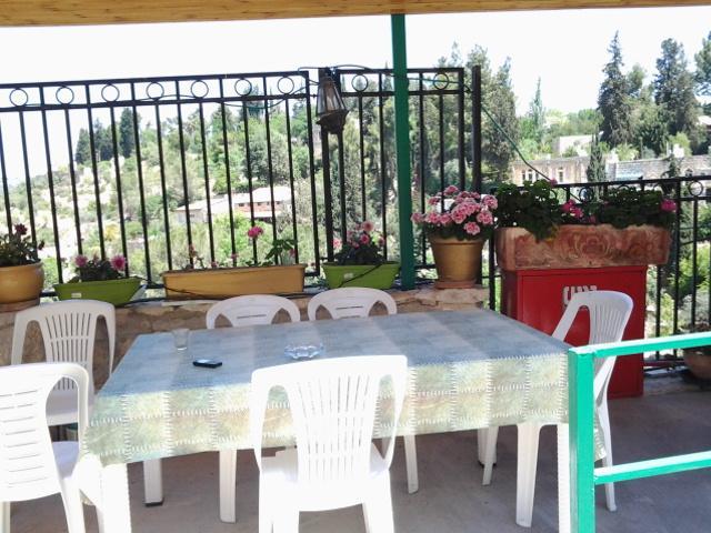 Rosary Sister Guest House Ein Karem Jeruzalem Buitenkant foto